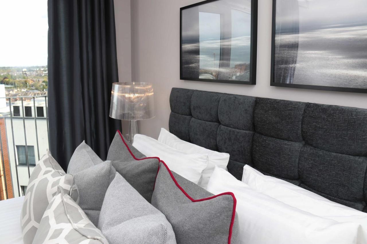 Aisiki At Clarendon Lofts, 2 Bedrooms And 2 Bathrooms Flat,king Or Twin Beds, With Free Wifi And Free Parking Apartment