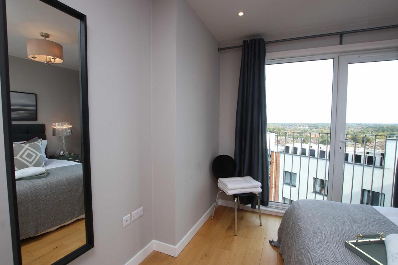 Aisiki At Clarendon Lofts, 2 Bedrooms And 2 Bathrooms Flat,king Or Twin Beds, With Free Wifi And Free Parking