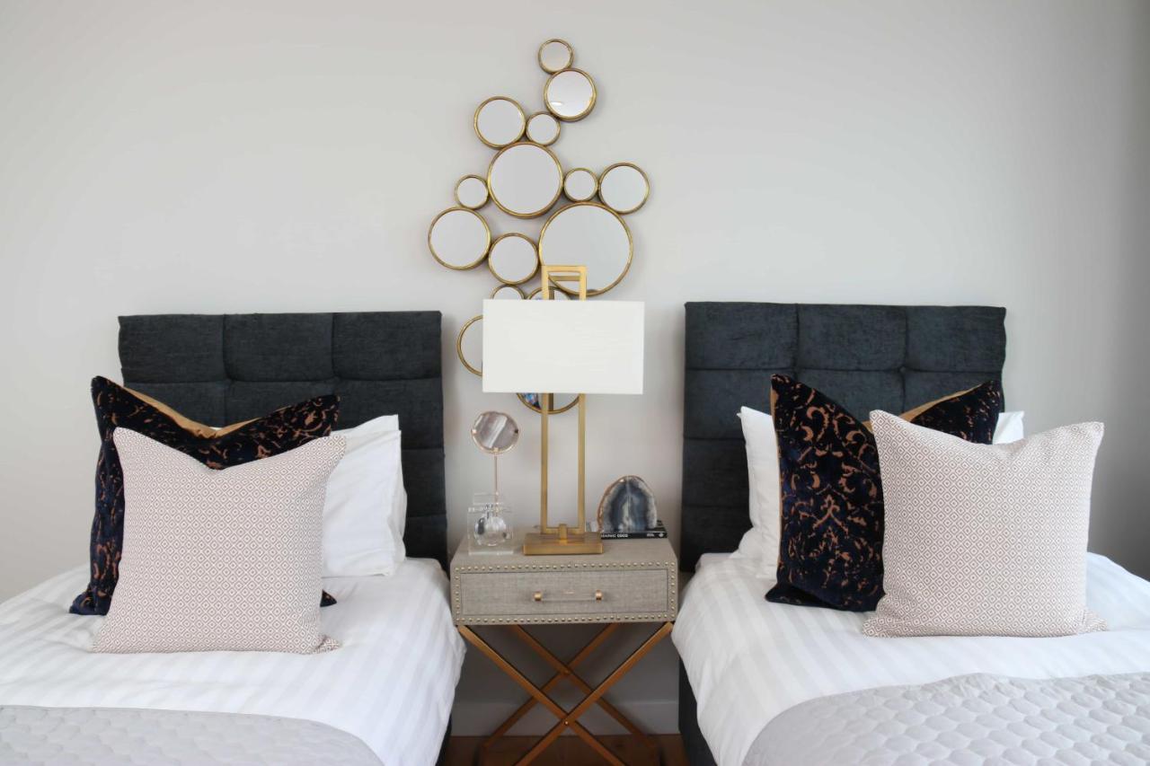 Aisiki At Clarendon Lofts, 2 Bedrooms And 2 Bathrooms Flat,king Or Twin Beds, With Free Wifi And Free Parking Apartment